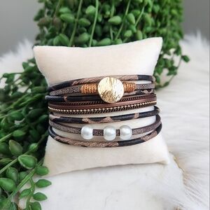 New Ryze Women's Animal Print Strappy Vegan Leather Magnetic Wrap Bracelet